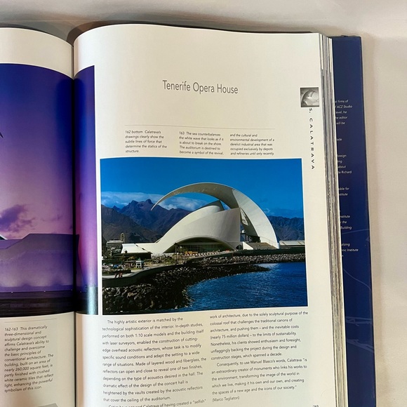 Masterpieces of Modern Architecture coffee table size hardcover book - Picture 4 of 5